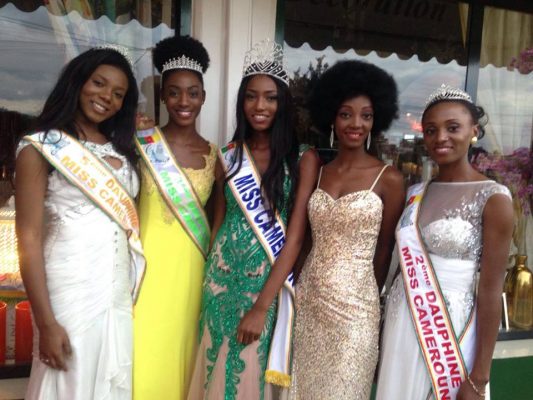 Julie Cheugueu Nguimfack, Miss Cameroun 2016 entourée de ses dauphines - Copyright Page officielle FB